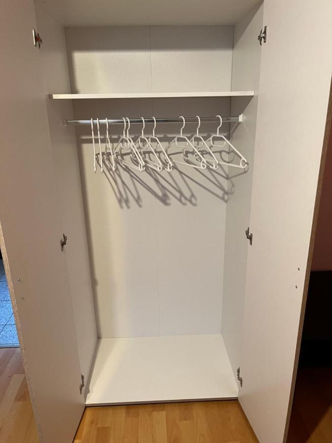 1 Zimmer Fuer 2 Personen Bruchsal Esterno foto